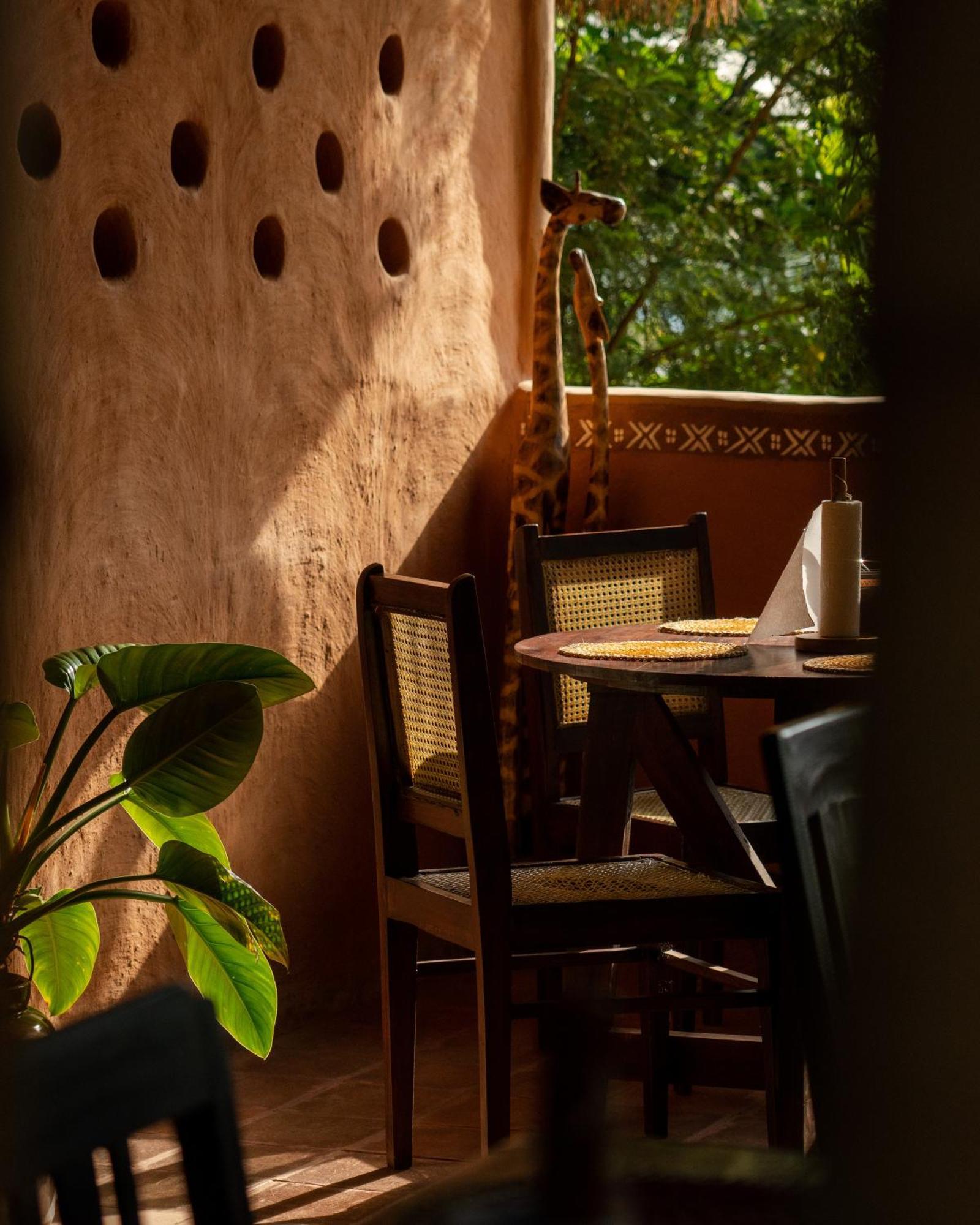 Hotel The Mudhouse Marayoor Munnar Exterior foto
