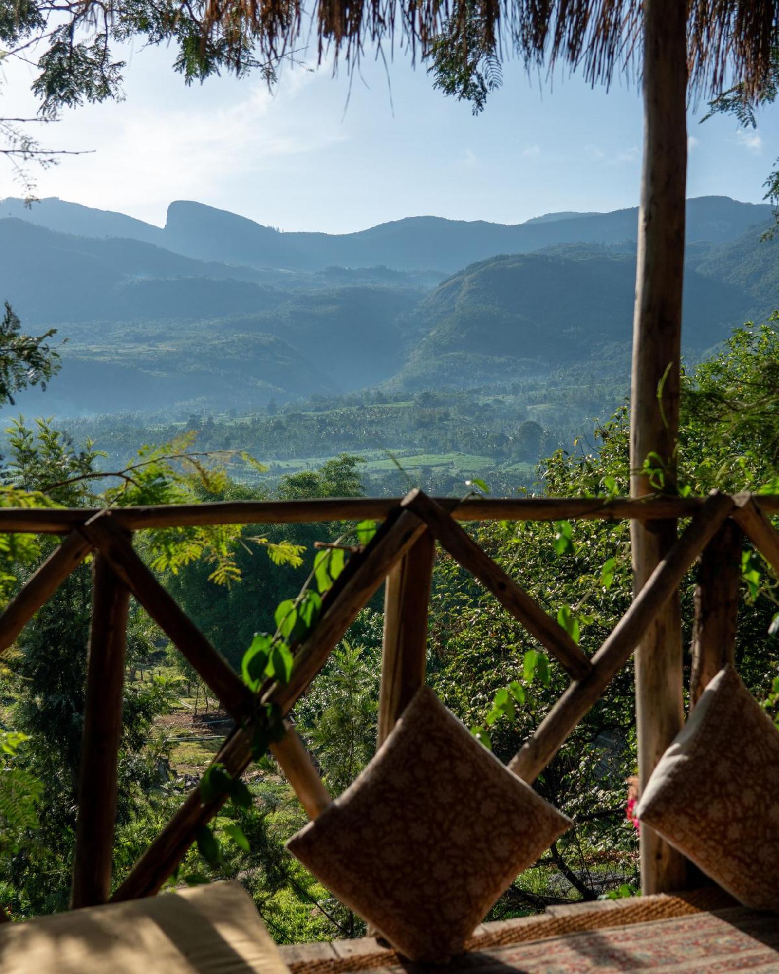 Hotel The Mudhouse Marayoor Munnar Exterior foto