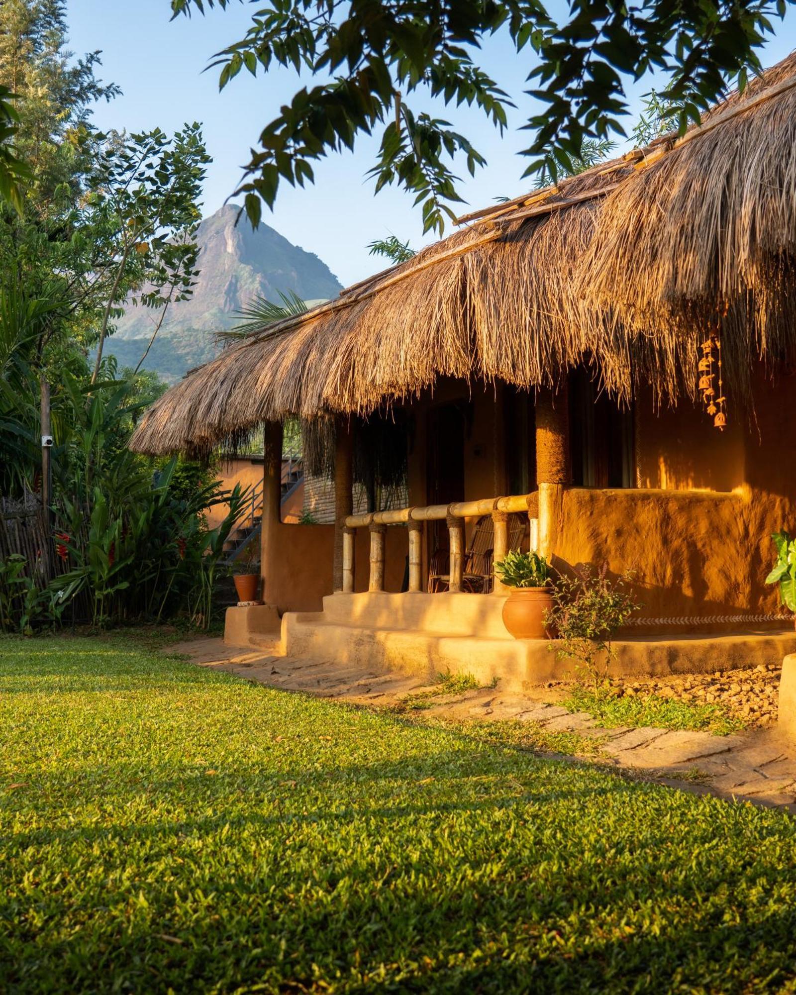 Hotel The Mudhouse Marayoor Munnar Exterior foto