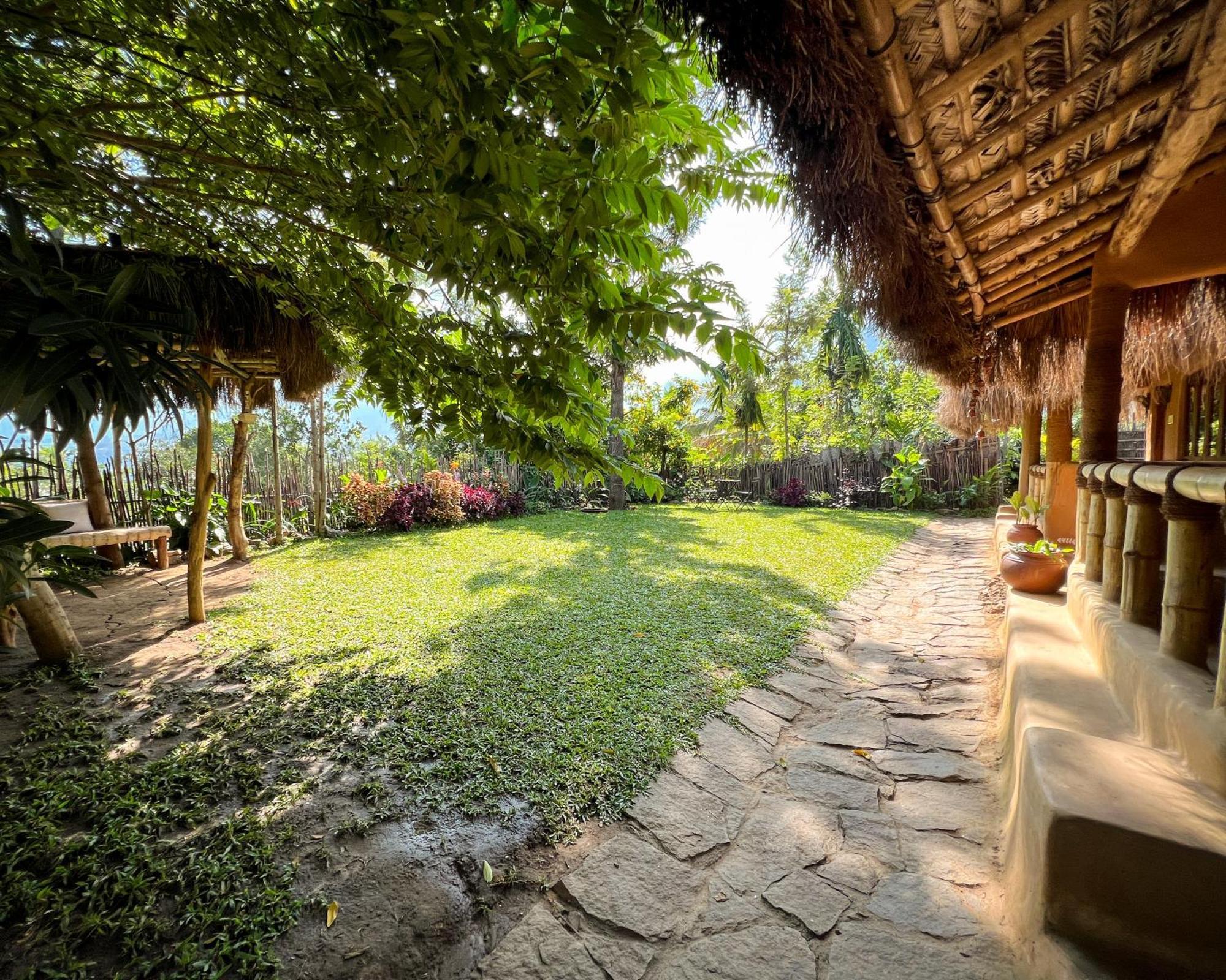 Hotel The Mudhouse Marayoor Munnar Exterior foto